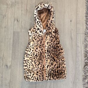 Girls American Widgeon leopard print hooded vest